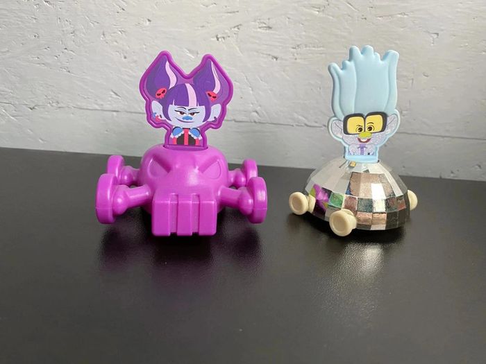 Lot de 2 figurines Petit Diamant & Val Thundershock