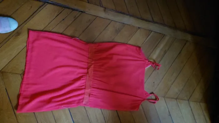Robe été Mamouchka Tam-Tam T36/S – fines bretelles, rose grenat, chic et courte - photo numéro 11