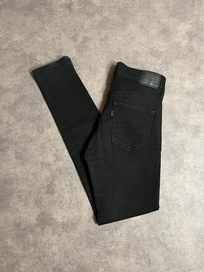 Jean femme levi’s slimming skinny W26 L30