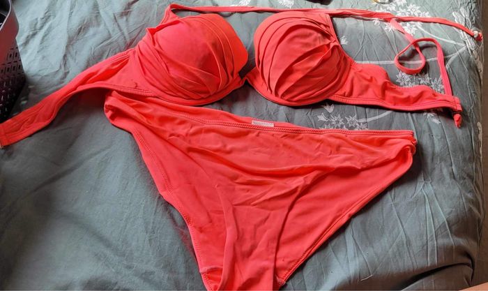 Bikini ensemble
