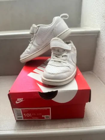 Chaussures Nike Court Borough Low SL PSV – Pointure 27,5 – Très bon état