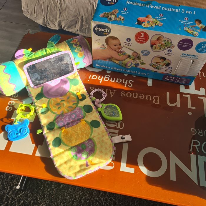 Rouleau d éveil musical 3 en 1