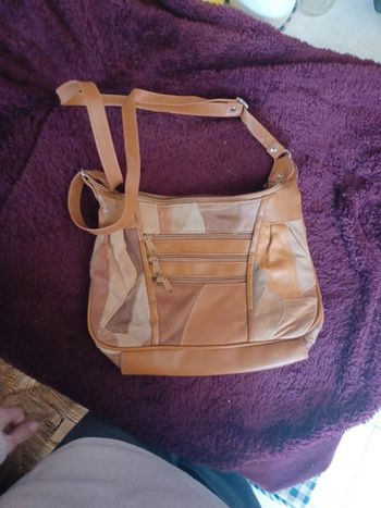 Sac à main marron caramel