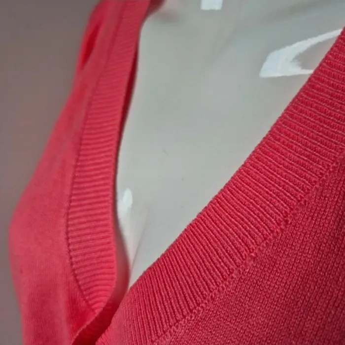 Pull fin col V Fushia taile M - photo numéro 3