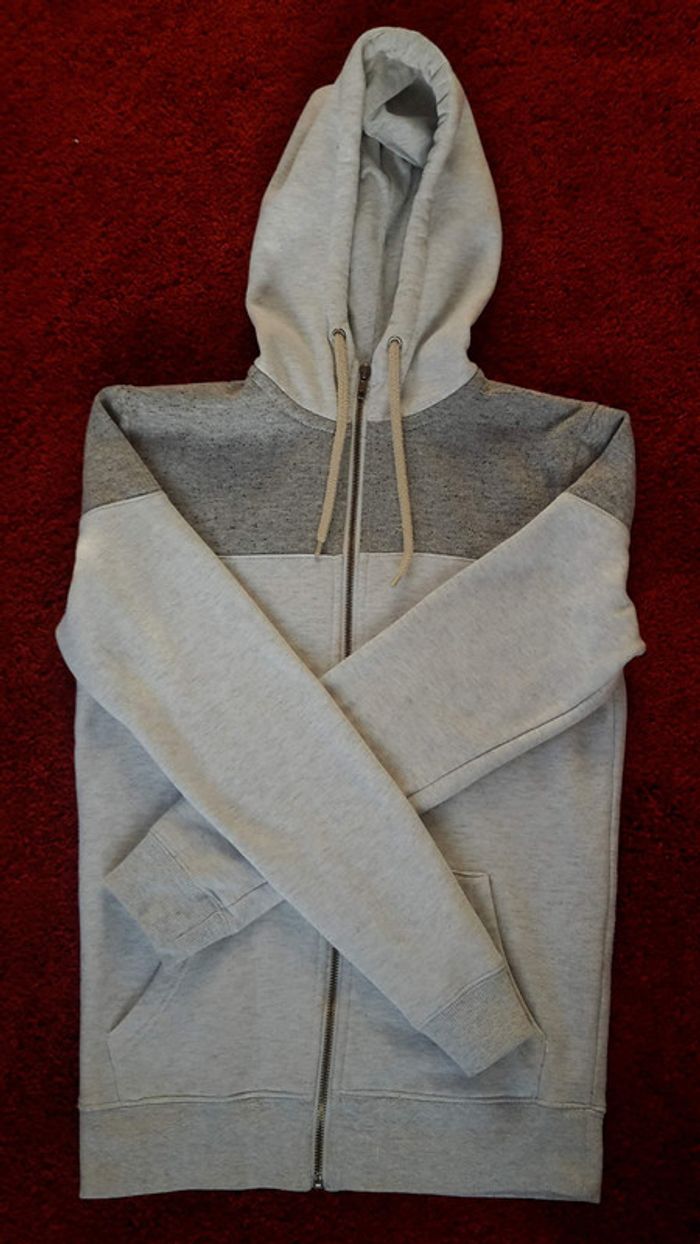 Sweat gris à capuche garçon 12 ans - photo numéro 2