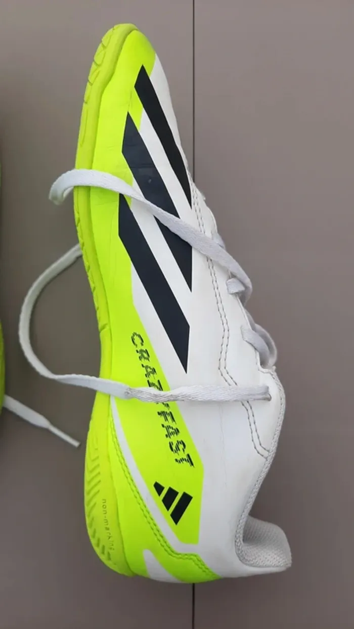 Basket Adidas blanche et jaune fluo - photo numéro 4