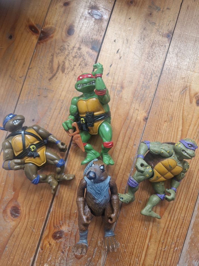 Lot de 4 figurines tortues ninja