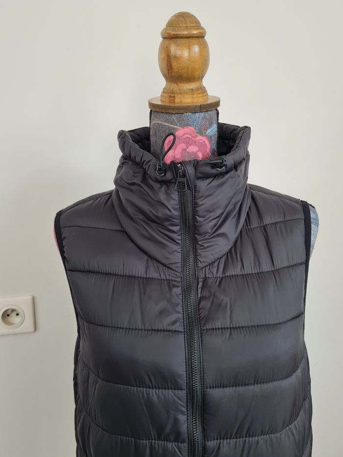 Parka sans manches noire zara - photo numéro 3