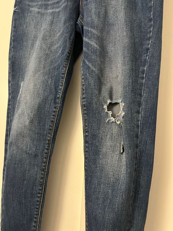 Jean skinny destroy bleu Kiabi - photo numéro 4