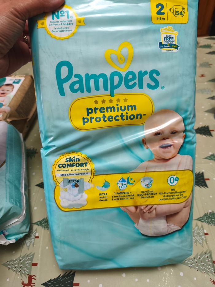 Lot Pampers taille 1/2/4 - photo numéro 3