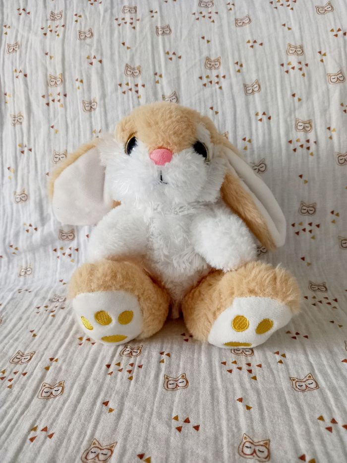 Peluche doudou lapin assis Nicotoy Kiabi
