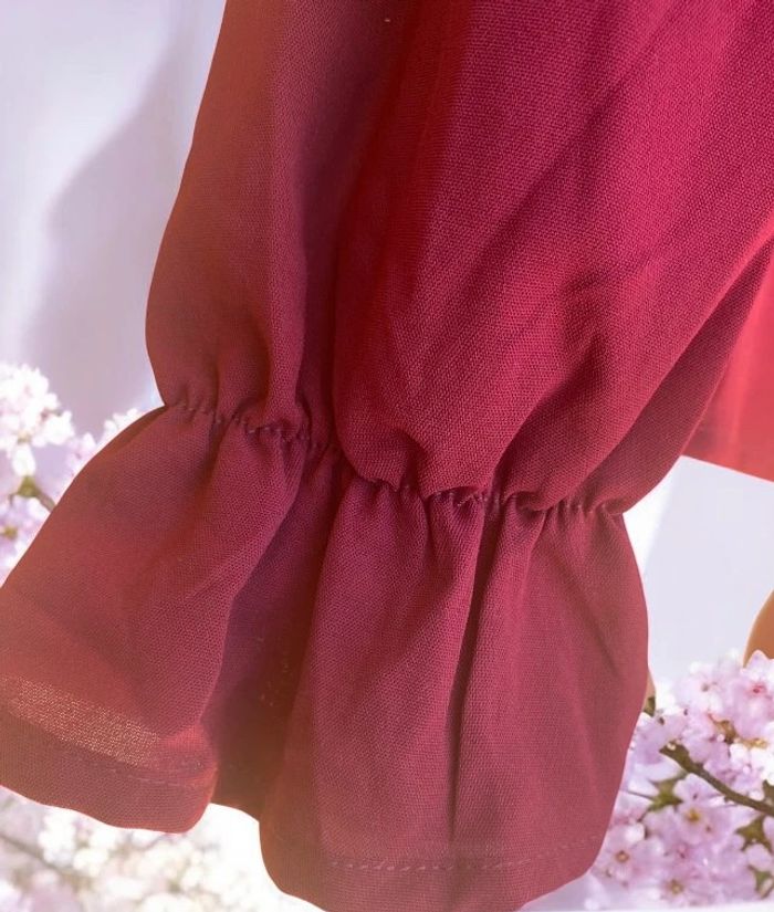 🎀 Blouse bordeaux col V dentelle et manches volantées femme taille S🎀 - photo numéro 5