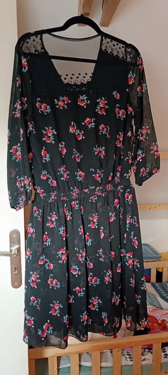 Robe noir à fleurs 42 - photo numéro 4