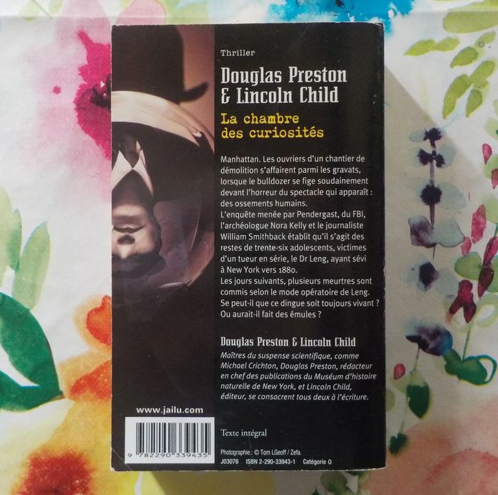 La chambre des curiosités de D. Preston et L. Child Ed. J'ai Lu - photo numéro 2