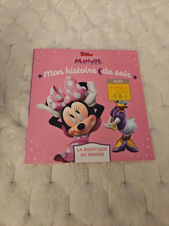 Livre disney minnie