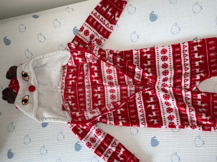 Combinaison pyjama cerf de Noël enfant 5 ans ( Gémo, parfait état)🎅 - photo numéro 5
