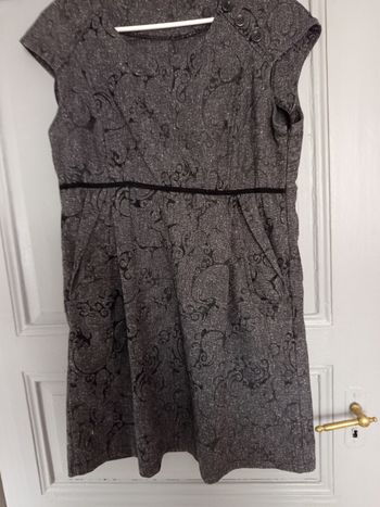 Robe grise