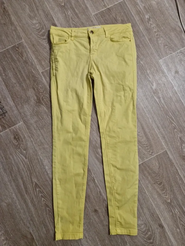 Jean slim jaune Zara 36