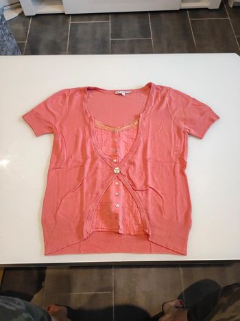 Tee shirt/gilet manches courtes incorporé