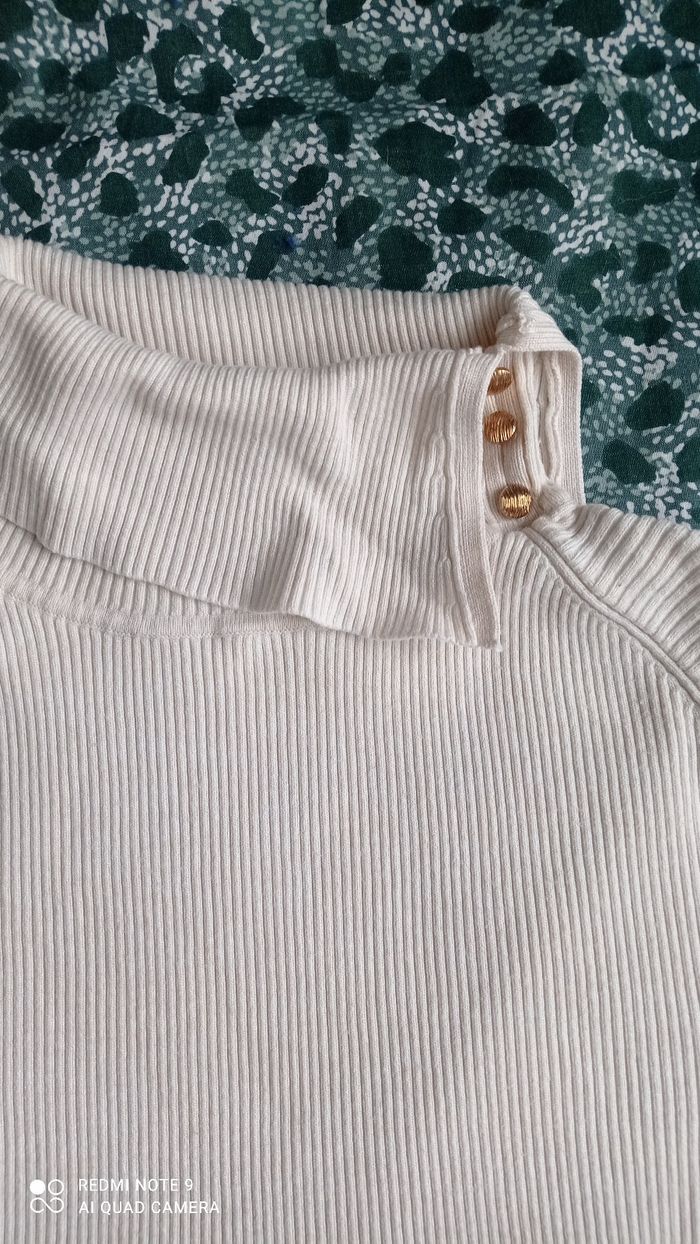 Pull  Camaïeu col roulé coloris crème taille M  très bon état - photo numéro 5