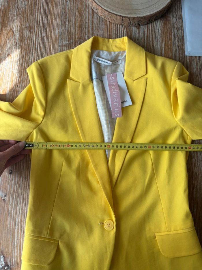 Neuve - Veste jaune Stradivarius taille S - photo numéro 11