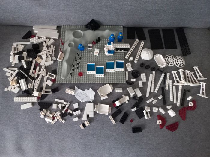 Lego 6972 polaris space lab