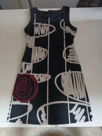 Robe femme sans manche Desigual taille 38 rétro vintage légèrement cintrée