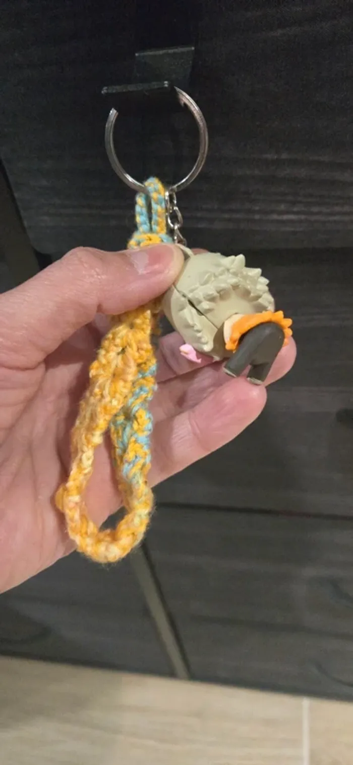 Porte clef Inosuke Hashibira neuf - photo numéro 6