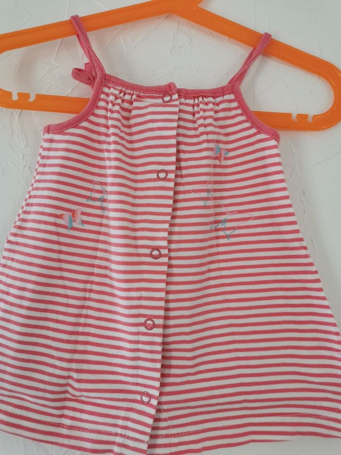 Robe légère 6 mois - photo numéro 2