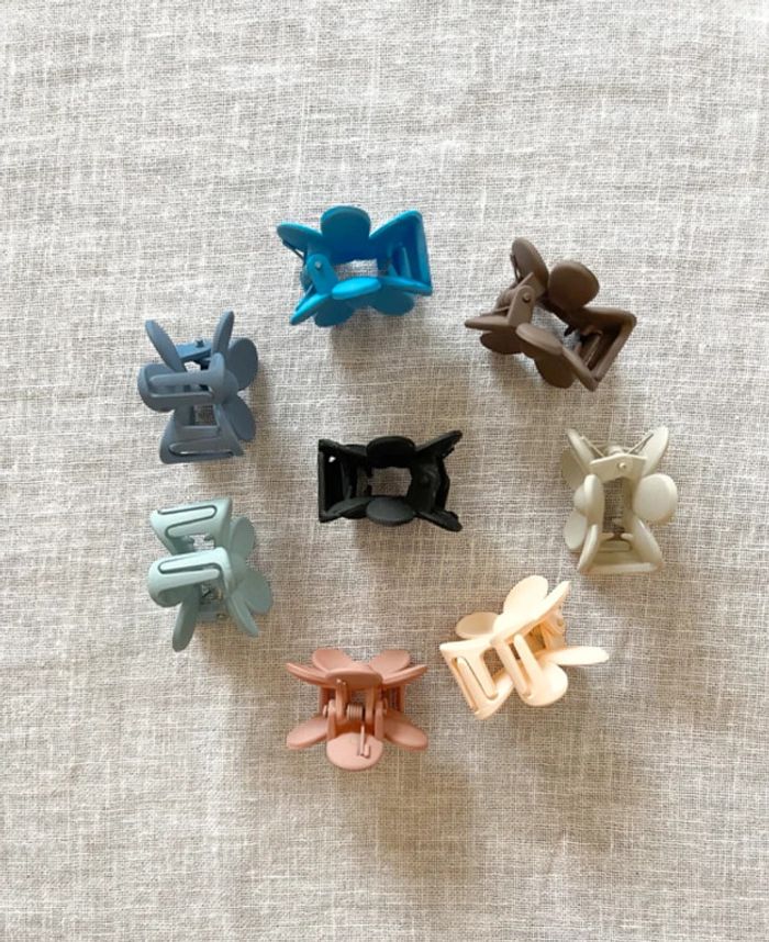 🌟 Lot 8 pinces fleurs plusieurs couleurs - photo numéro 2