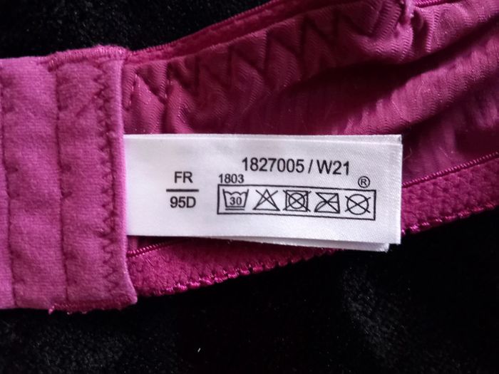 Soutien-gorge- LH - photo numéro 9