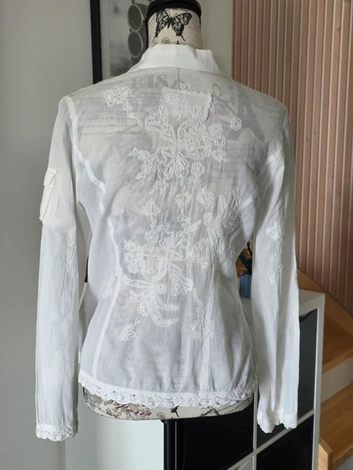 Tres belle chemise - photo numéro 3