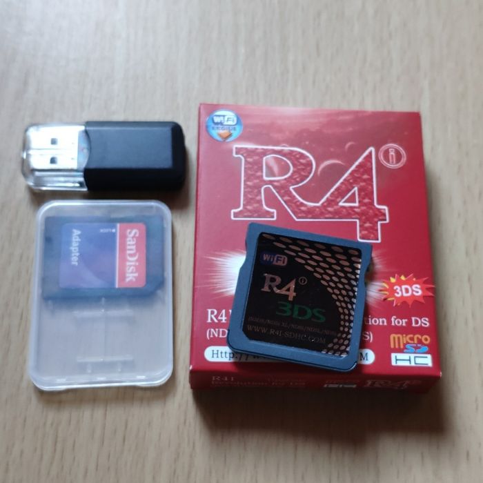 R4i pour toutes les DS, DSi(XL), 2DS, 3DS(XL) avec 190 jeux