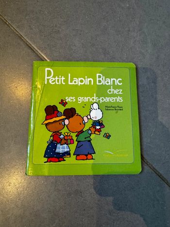 Livre / Album - Petit lapin blanc chez ses grands-parents - Gautier Languereau