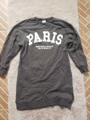 Pulls robe