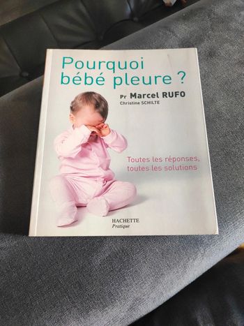 Livre "Pourquoi bébé pleure ?"