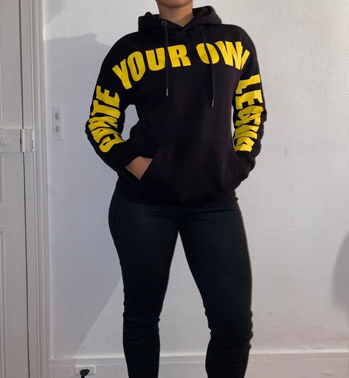 Pull à capuche - photo numéro 3