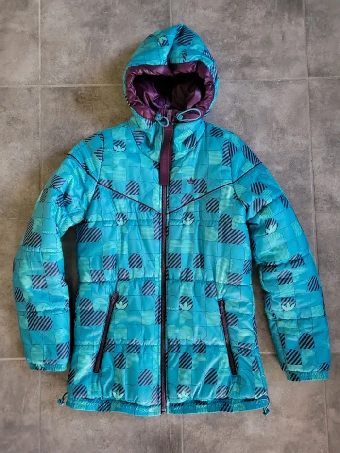 Doudoune '' Adidas'' couleur violet/bleu, taille XS.