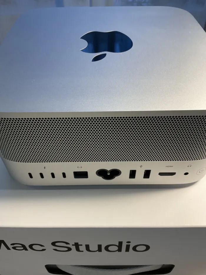 Apple Mac Studio (2023), GPU 60 cœurs, M2 Ultra, 192 Go RAM, SSD 4 To