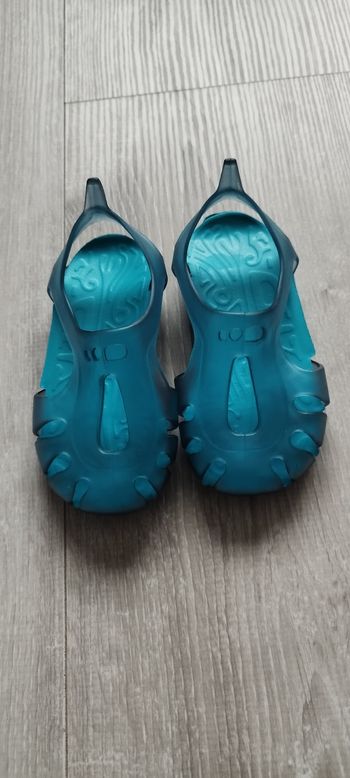 Sandale pour piscine