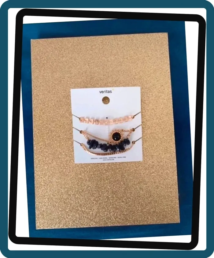 Lot de 3 bracelets fantaisie neufs dorés , noirs Veritas - photo numéro 2