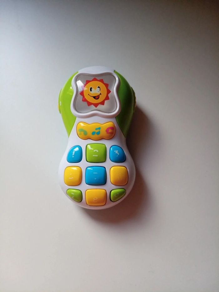 Téléphone bébé - photo numéro 2