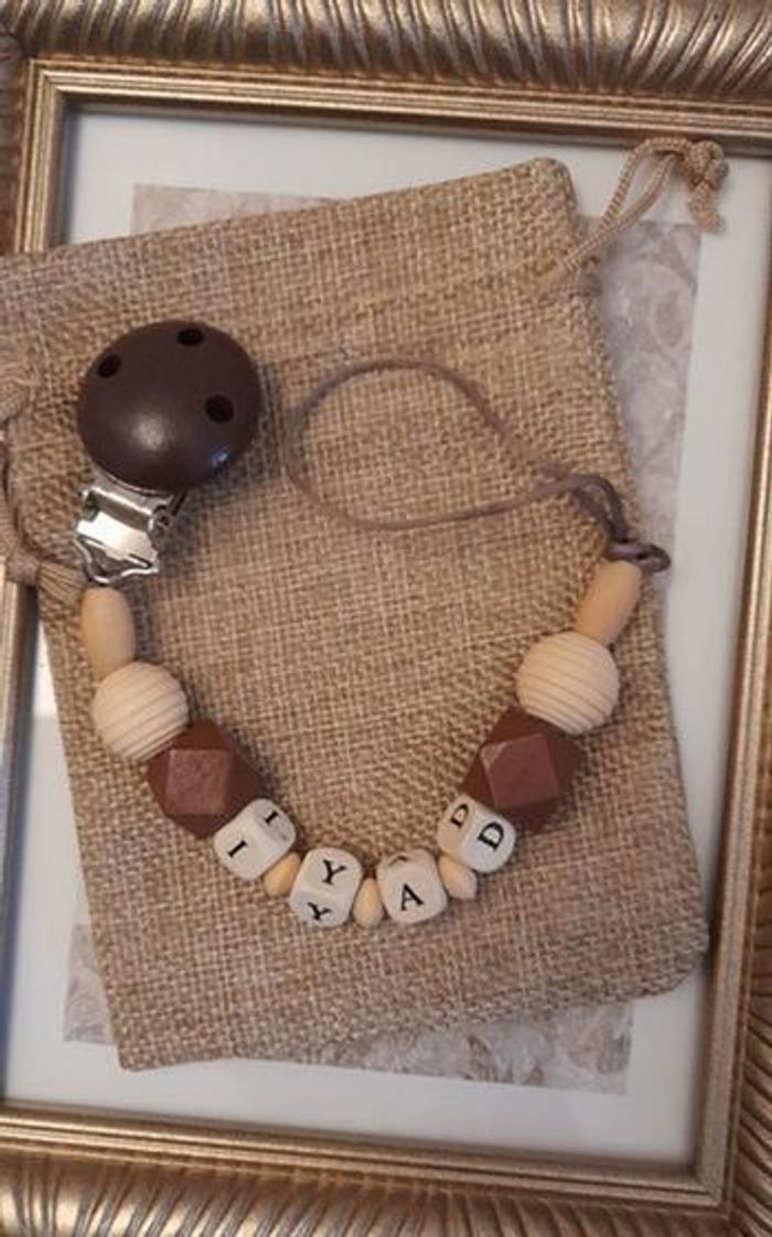 Attache tétine personnalisé - photo numéro 2