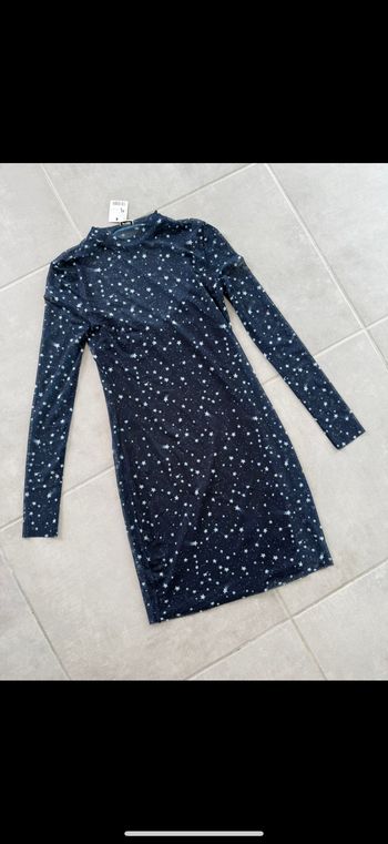 Robe avec étoiles