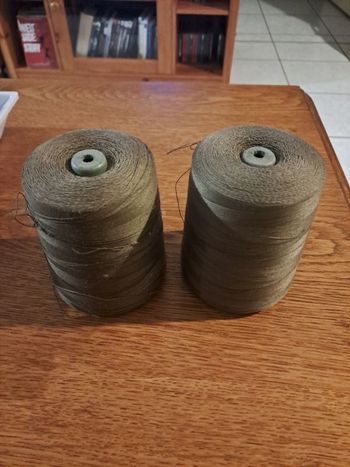 Lot de 2 grosses bobines fil kaki