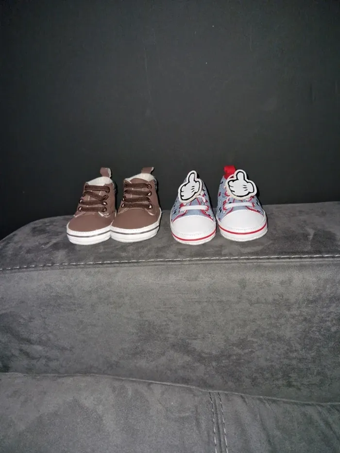Lot Chaussures bébé 0/6mois - photo numéro 2