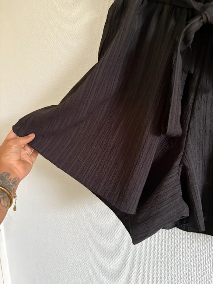 Short fluide noir - photo numéro 3