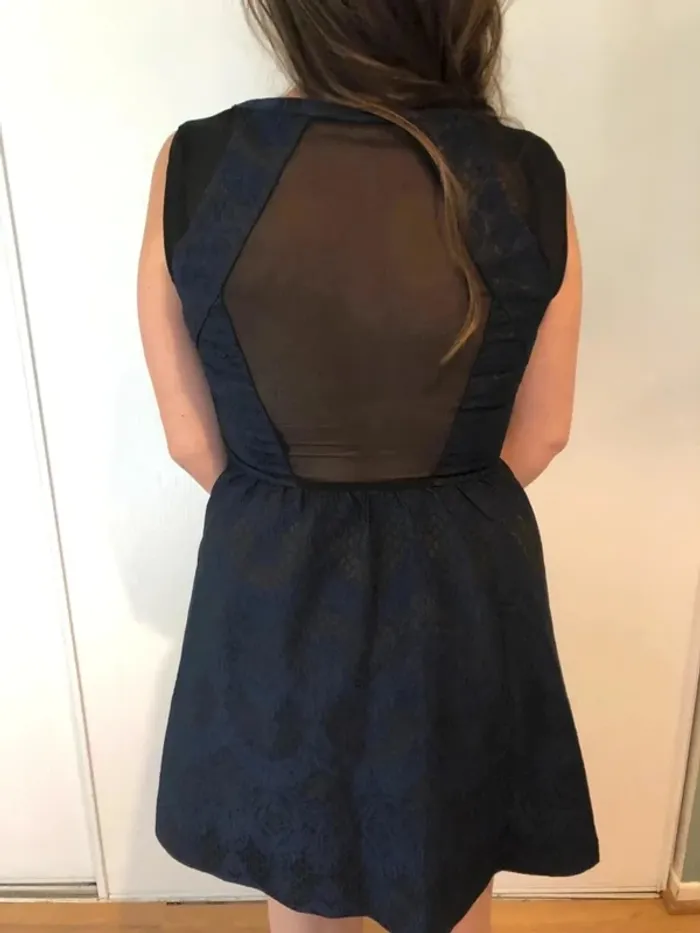 Très belle robe élégante bleue à motifs femme M - photo numéro 2