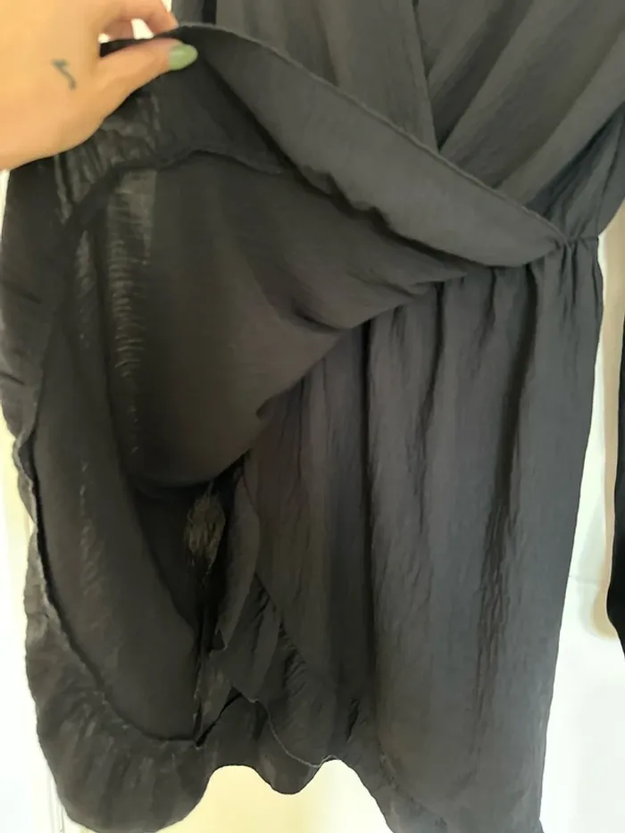 Robe noir à manches longues - photo numéro 3