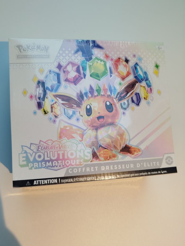 Lot de 2 : Pokémon ETB Coffret Dresseur d'élite EV8.5 Evolutions Prismatiques Neuf et scellé - photo numéro 10